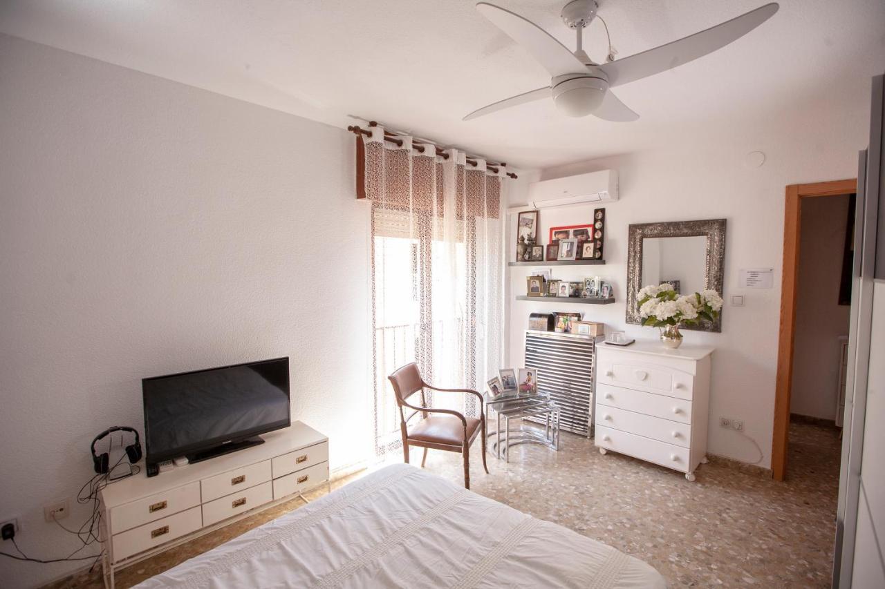 Lola.- Habitacion De Matrimonio, Con Bano Privado Granada Exterior photo